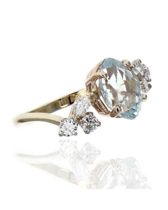 Aquamarine and Diamond Fashion Ring in Yellow Gold