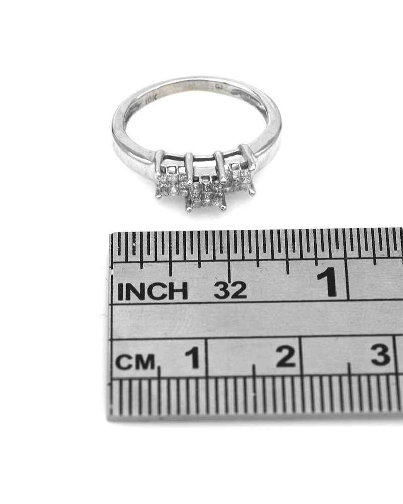 3 Station Diamond Ring in White Gold