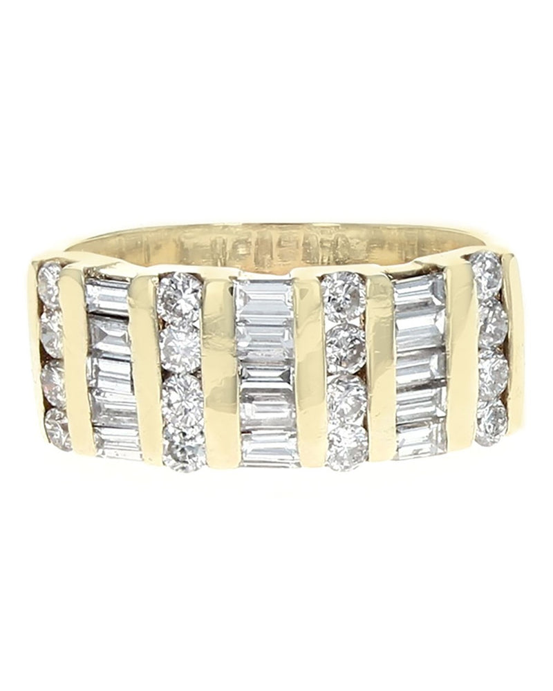 Alternating Round and Baguette Diamond Ring