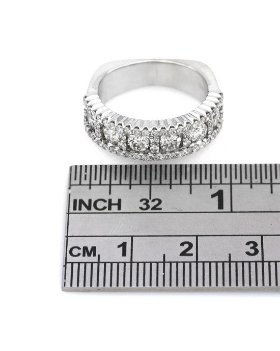 Diamond Box Band Ring in Gold