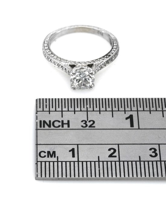 0.95ct Round Brilliant Diamond Engagement Ring