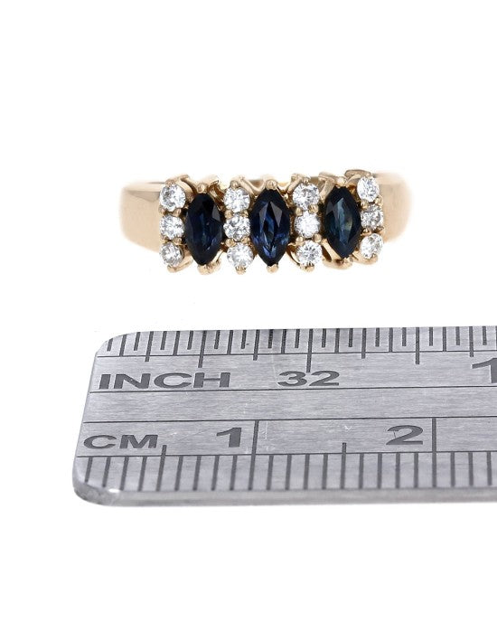 Alternating Diamond and Sapphire Ring in Gold