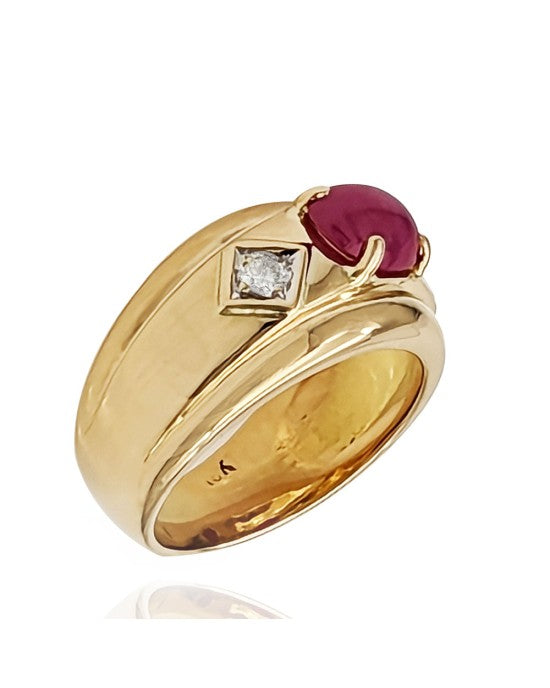 Ruby Cabochon and Round Diamond Tapered Band