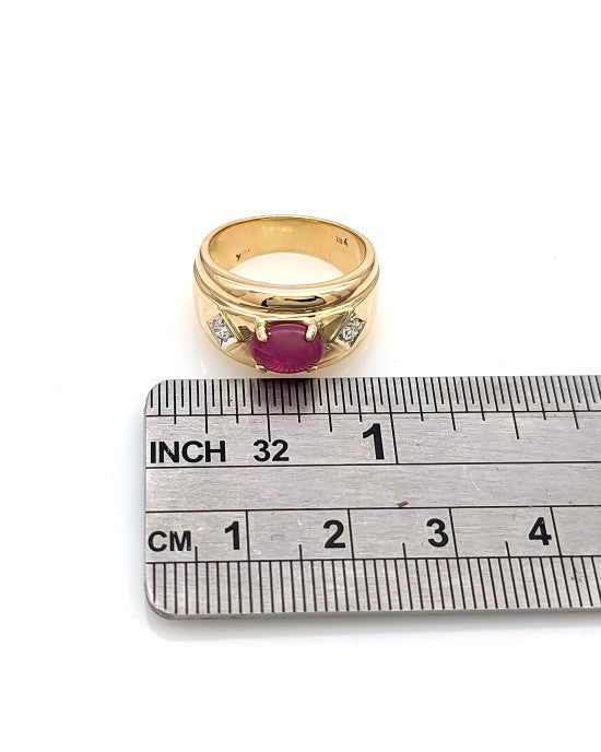 Ruby Cabochon and Round Diamond Tapered Band
