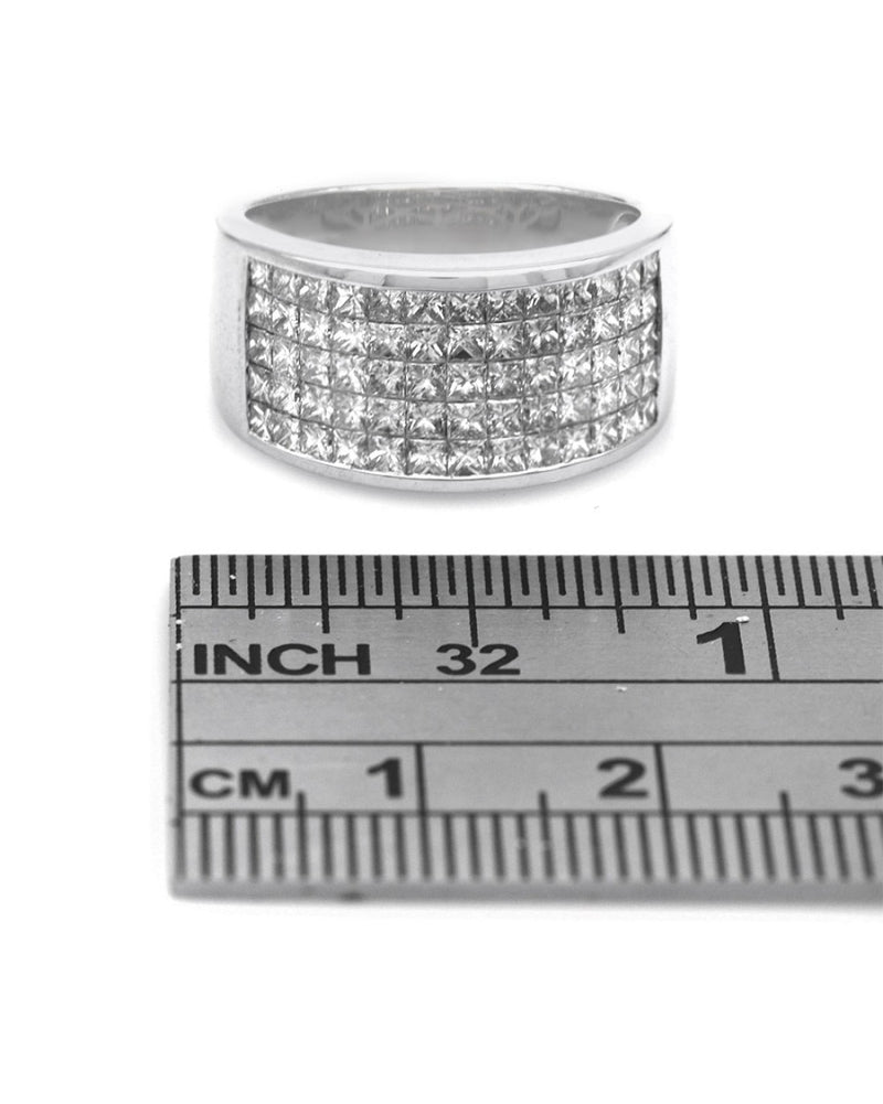 Diamond Tapered Ring in White Gold