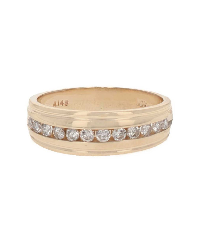 Gentlemen's Diamond Fluted Edge Tapered Band in Yellow Gold