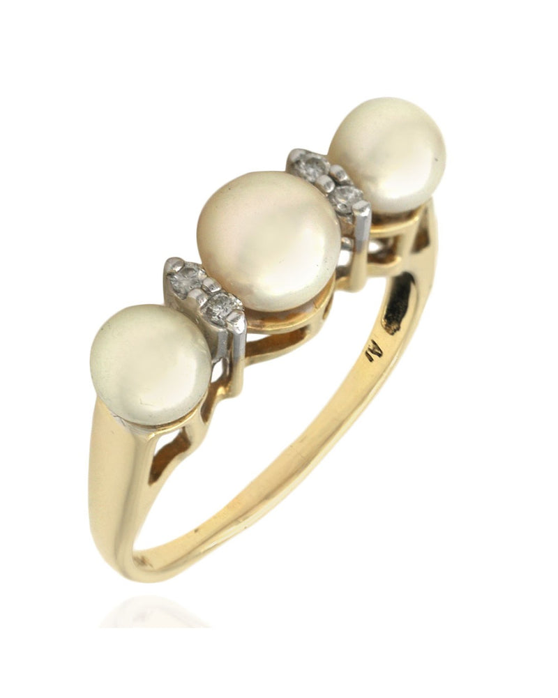 Pearl and Diamond Horizontal Ring