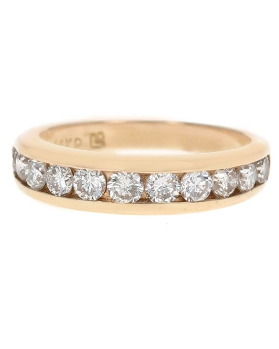 Round Diamond Tapered Band in Yellow Gold