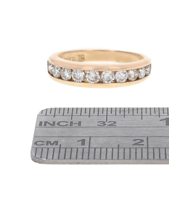 Round Diamond Tapered Band in Yellow Gold