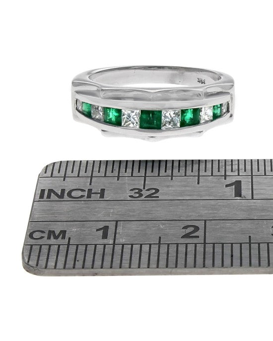 Alternating Emerald and Diamond Scalloped Ring
