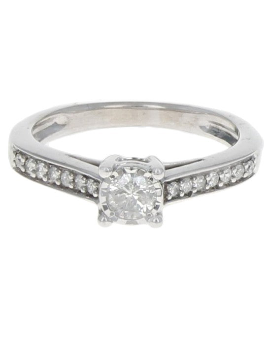 Round Diamond Engagement Ring in White Gold