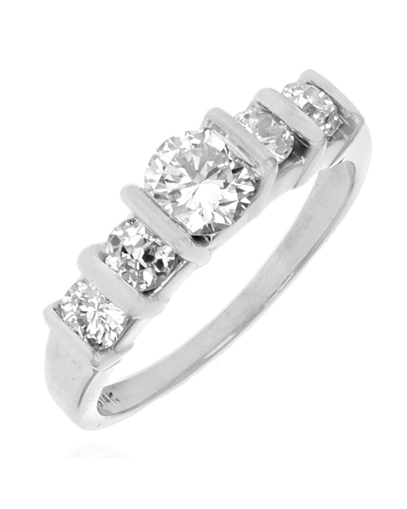 Diamond Engagement Ring in White Gold