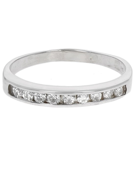 Round Diamond Band in White Gold