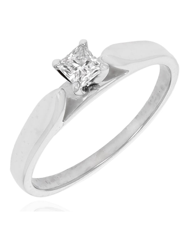 Diamond Solitaire Engagement Ring in White Gold