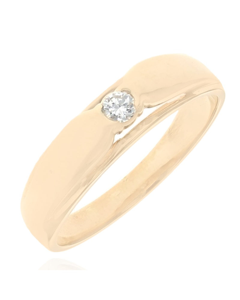 Diamond Solitaire Ring in Yellow Gold