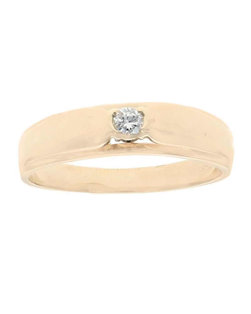 Diamond Solitaire Ring in Yellow Gold