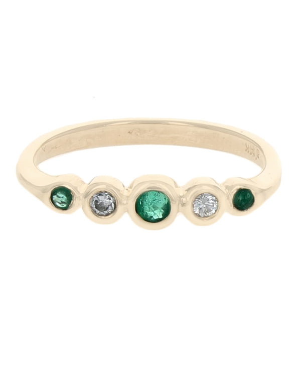 Alternating Emerald and Diamond Ring in Yellow Gold