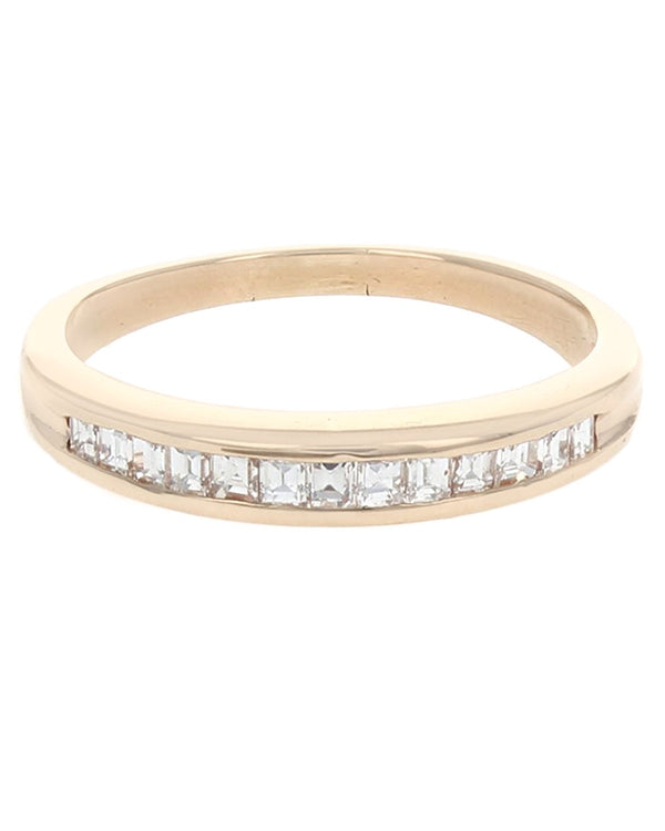 Baguette Diamond Wedding Band in Yellow Gold