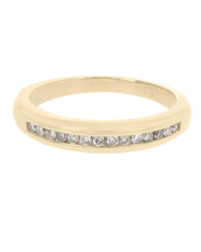 Diamond Tapered Ring in Yellow Gold
