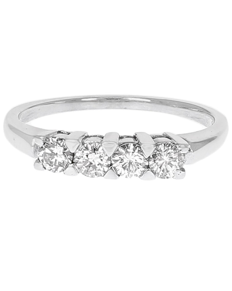 Round Diamond Wedding Ring in White Gold