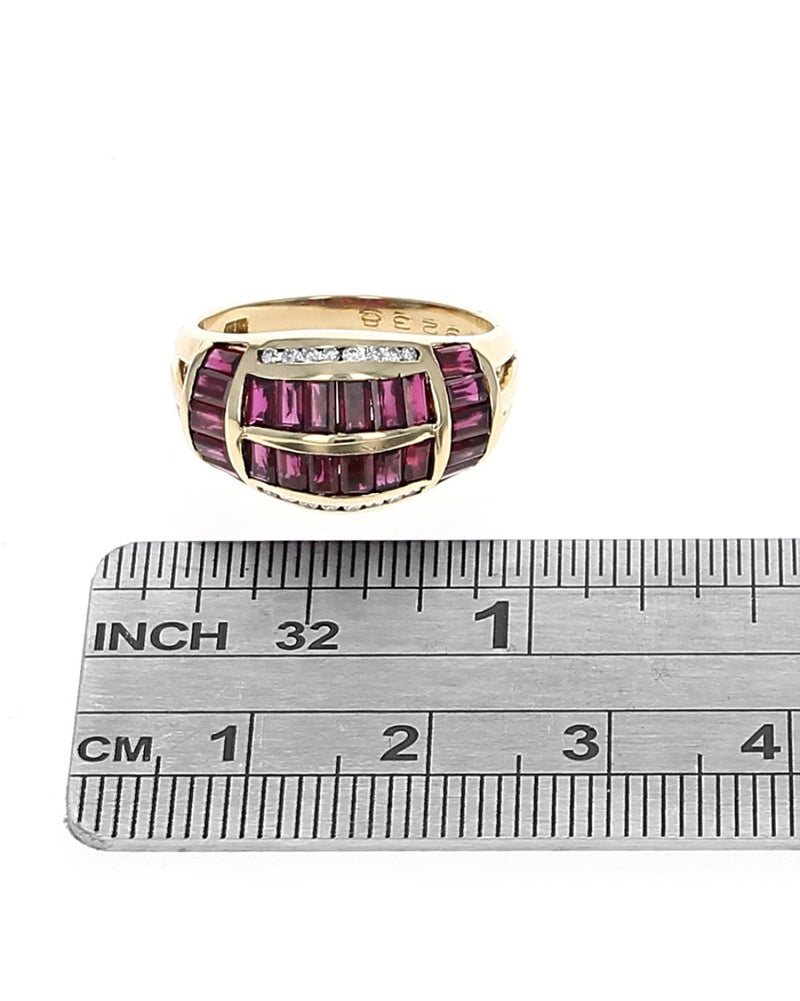 Baguette Ruby and Round Diamond Tapered Ring in Gold