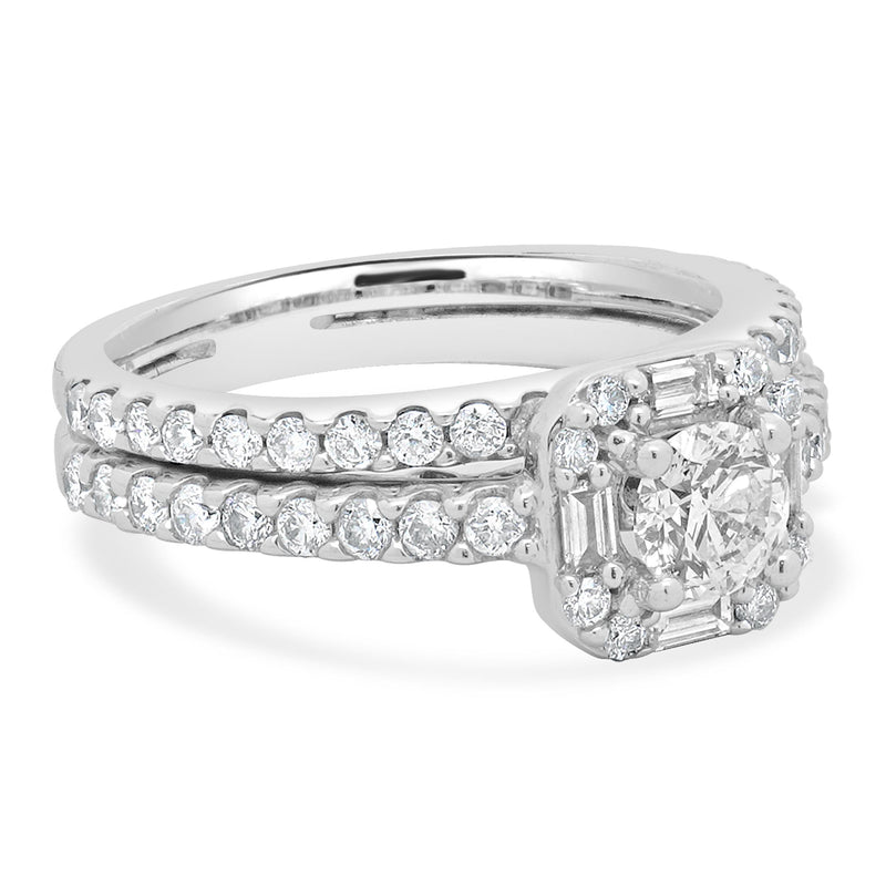 14 Karat White Gold Round Diamond Halo Engagement Ring