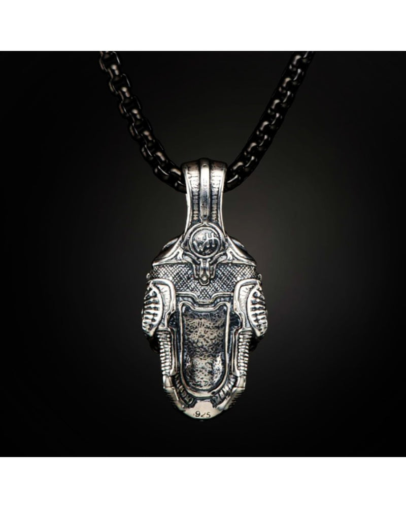 William Henry Cristobal Sugar Skull Necklace in Sterling Silver