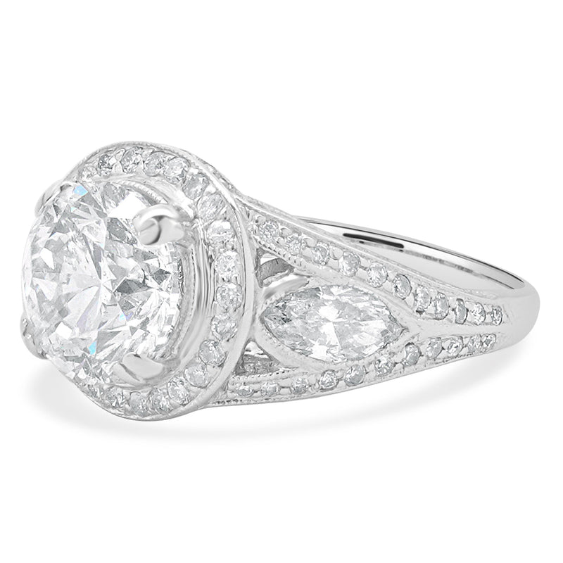 18 Karat White Gold Round Brilliant Cut Diamond Engagement Ring