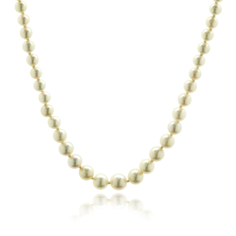 Platinum & 18 Karat White Gold Graduated Pearl Necklace with Pearl and Diamond Clasp