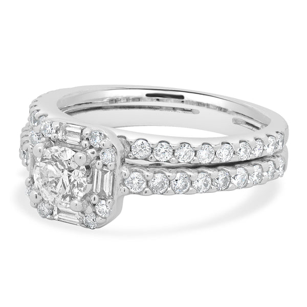 14 Karat White Gold Round Diamond Halo Engagement Ring