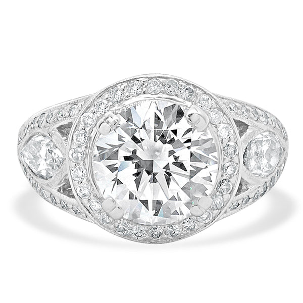 18 Karat White Gold Round Brilliant Cut Diamond Engagement Ring