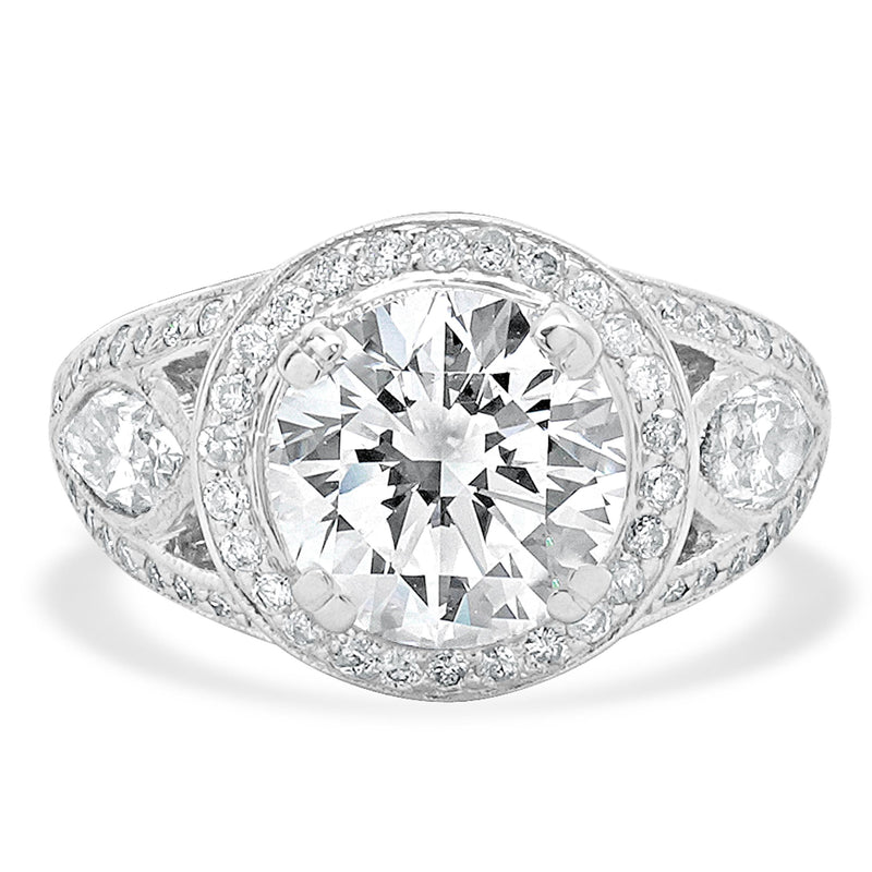 18 Karat White Gold Round Brilliant Cut Diamond Engagement Ring