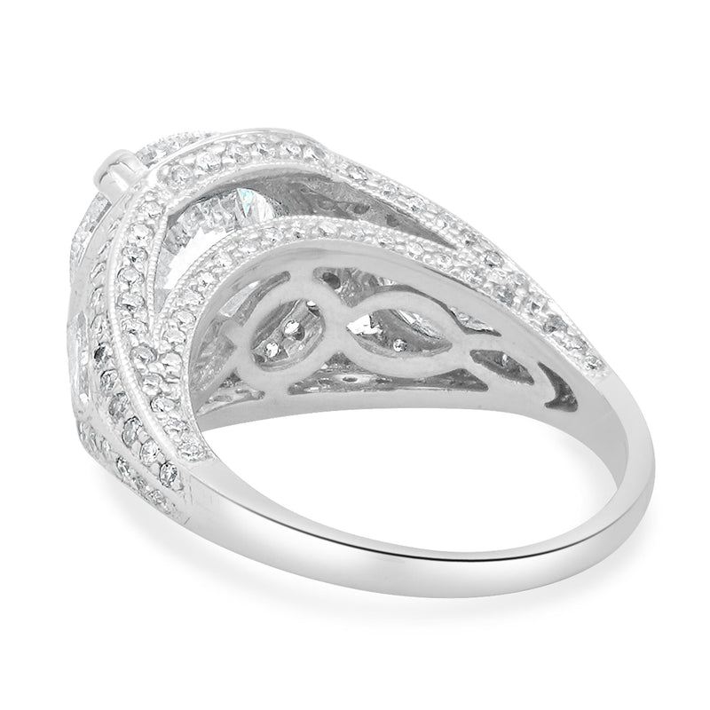 18 Karat White Gold Round Brilliant Cut Diamond Engagement Ring