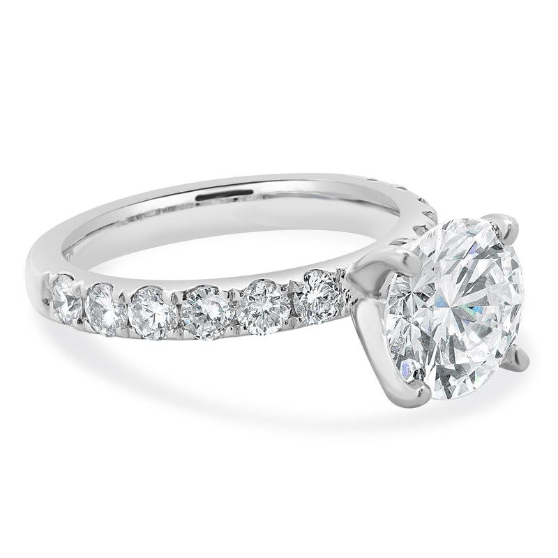 18 Karat White Gold Round Brilliant Cut Diamond Engagement Ring